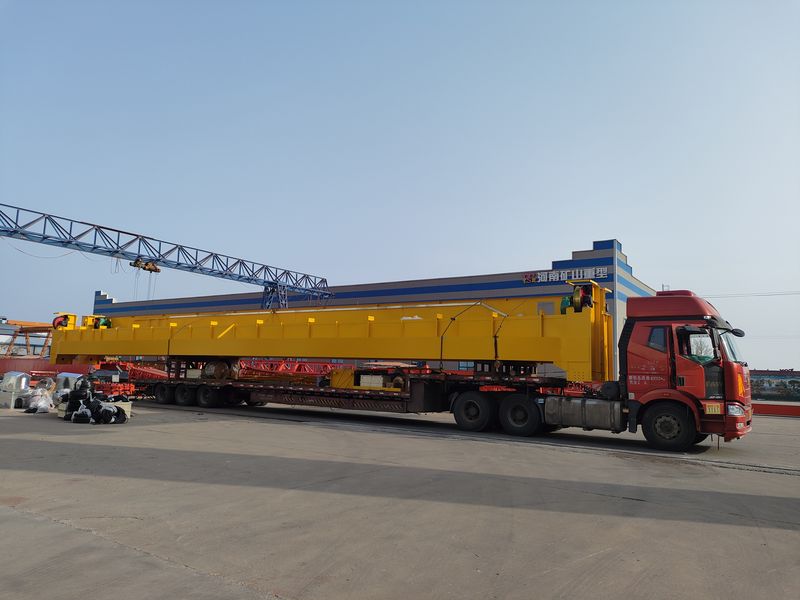 通用橋式起重機(jī)  QD32/5t—25.5m  制作完成，發(fā)往河南洛陽交付客戶使用